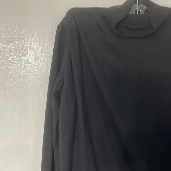 Lululemon running turtleneck - Picture 5 of 7